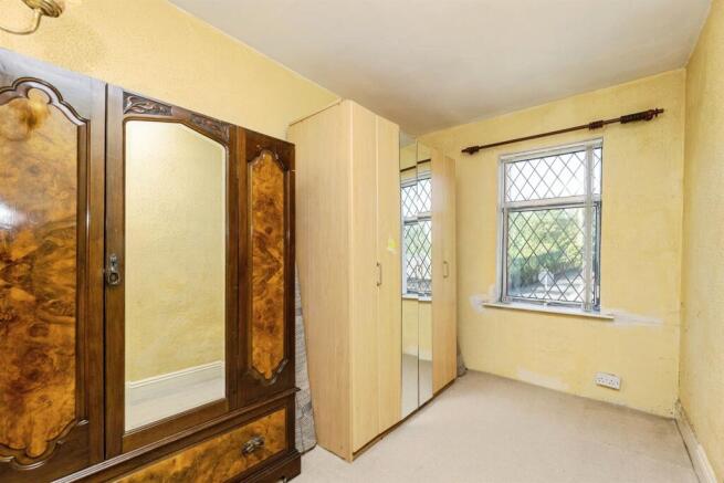 4 bed Semi-Detached for sale Image 12