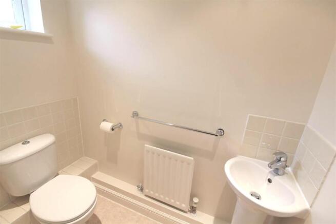 Cloakroom/wc