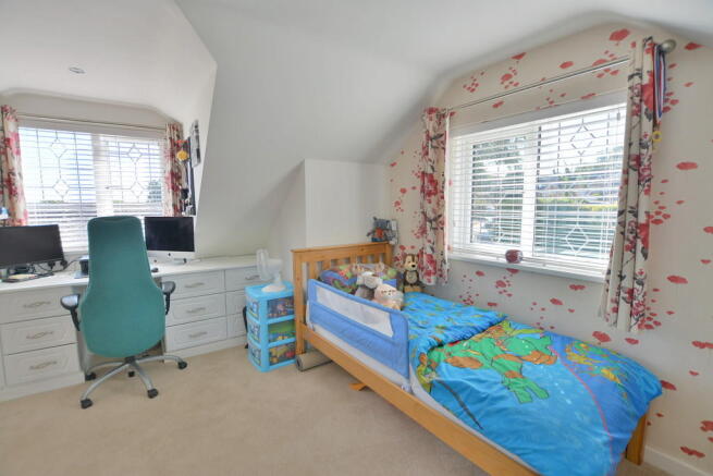 Photo 8