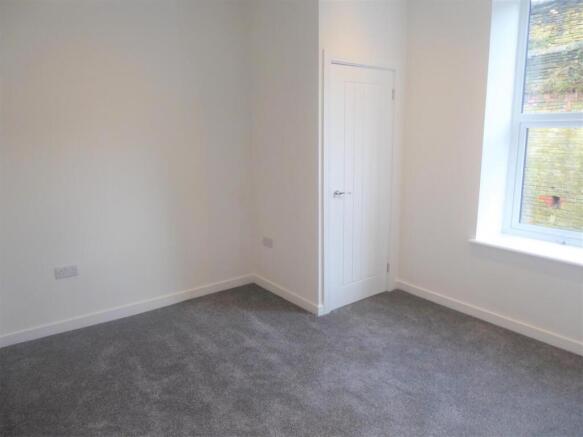 1 bed Apartment to rent Image 6