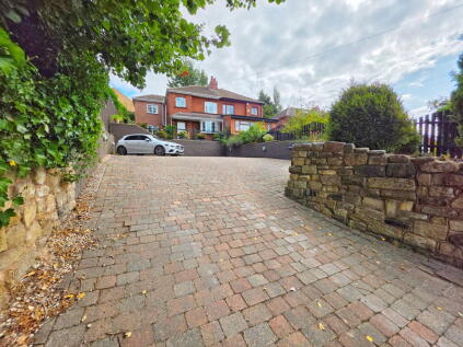 Wakefield Road, Barnsley, S71 1NP