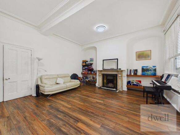 6 bed Terraced for sale Image 9