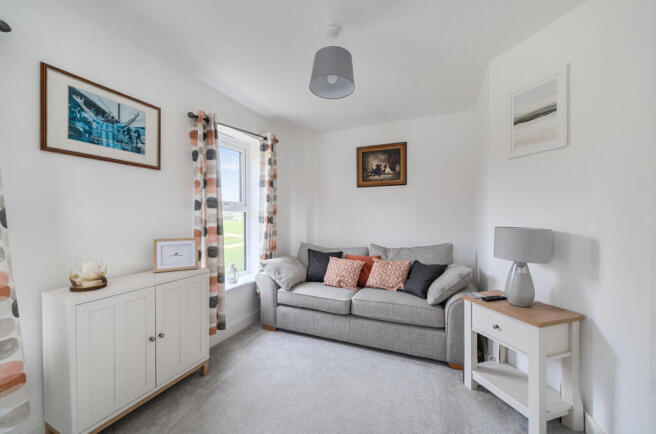 2 bed House for sale Image 4
