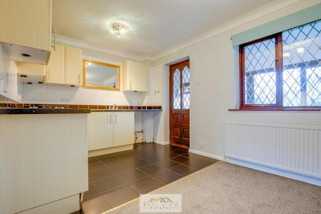 2 bed Semi-Detached for sale Image 5