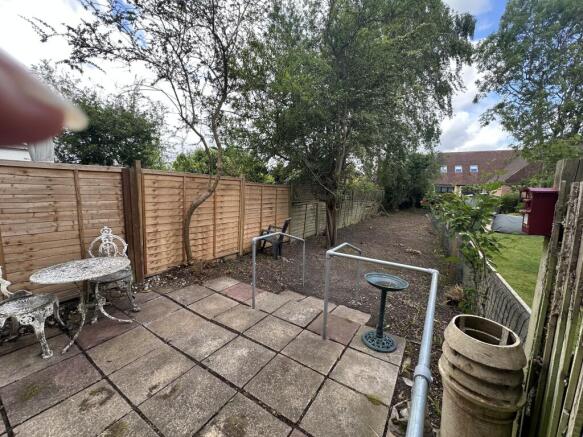 Dugdale Hill Lane, Potters Bar, Hertfordshire, EN6 2DW photo 4