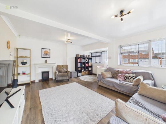 e82cdc5384ac49e2b6a48b9216147dd8100cam01698g0pr0181still003