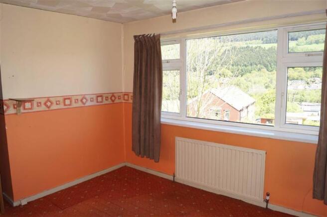 BEDROOM 3 (REAR)