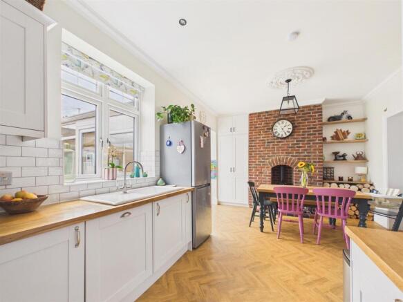 DINING KITCHEN