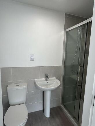 3 bed Detached to rent Image 11