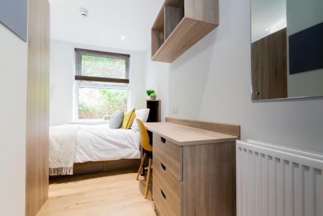 7 bed Flat to rent Image 7