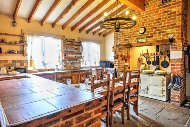 Kitchen / Breakfast