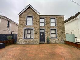 80, Lone Road, Clydach, Swansea SA6 5HU