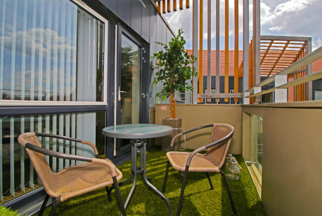 2 bedroom Apartment for sale