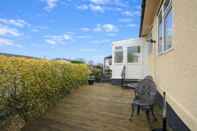 2 bed Mobile Home for sale Image 9