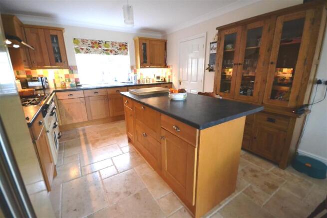 KITCHEN/DINER