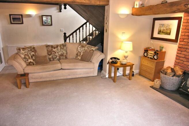 LOUNGE VIEW 2