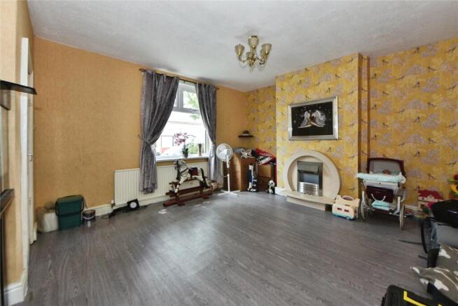 3 bed Semi-Detached for sale Image 9