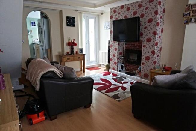 Lounge/Dining Room