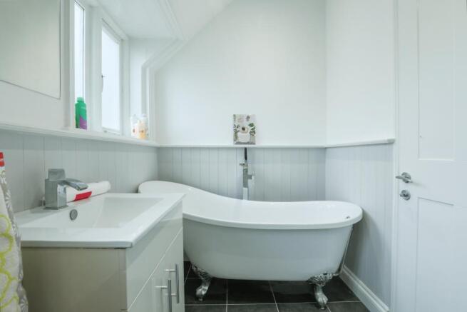 En-Suite Bathroom