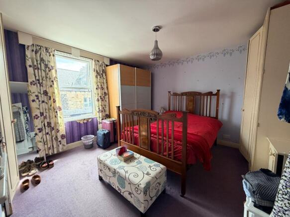 4 bed Terraced for sale Image 8