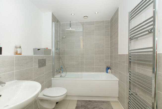 Photo 8