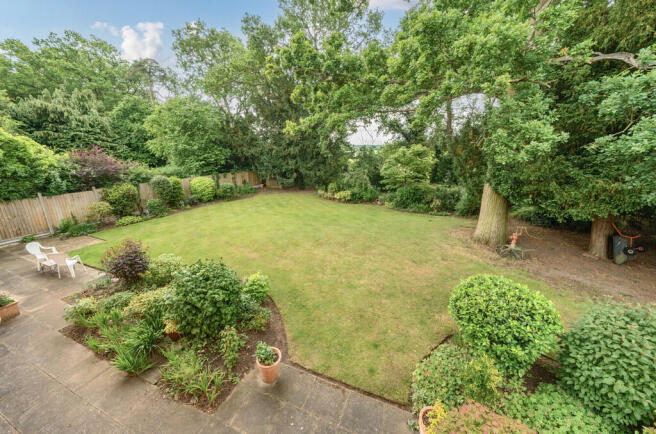 1303685-9-684884e...