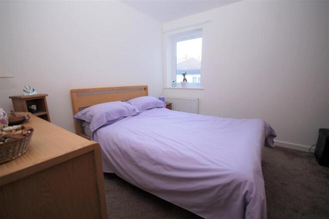 bed1.jpg