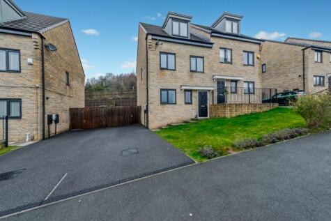 Poplars Park Road, Bradford, West Yorkshire, BD2