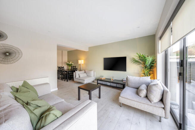 1410990-8-6994422...