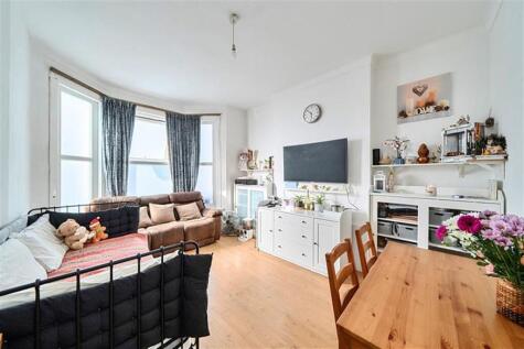 Flat 1, 36 Nova Road
