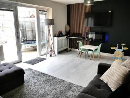 8, Clover Grove, Calne SN11 8GJ
