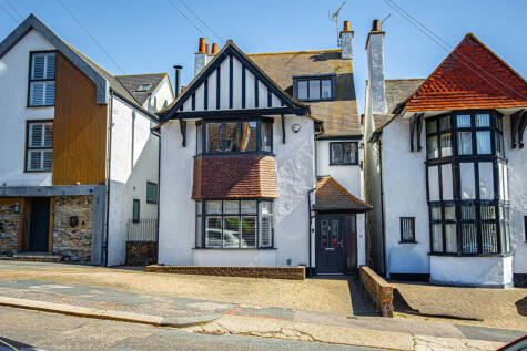 Leigh Cliff Road, Leigh-on-sea, SS9