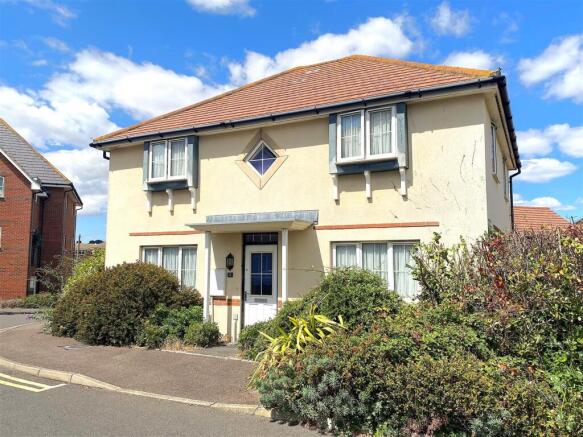 2 Northcliffe - Front1.jpg