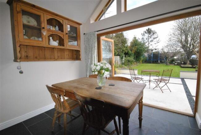 Kitchen/Breakfast Ro