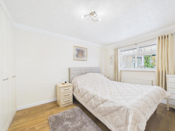 2 bed Bungalow for sale Image 7