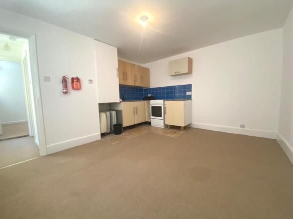 Kitchen & lounge are