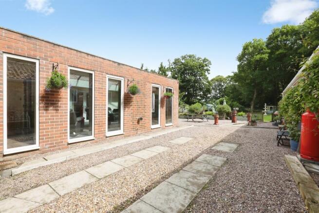 3 bed Detached Bungalow for sale Image 6