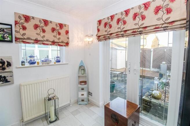 ENTRANCE/KITCHEN EXTENSION
