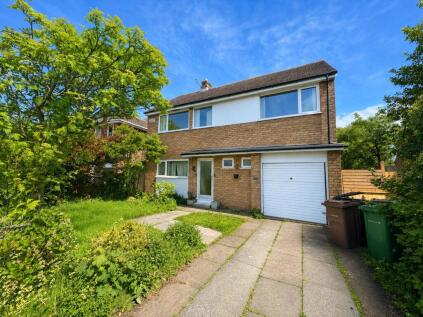 Gleneagles Drive, Southport, Merseyside, PR8
