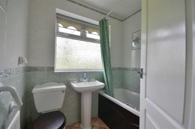 DOWNSTAIRS BATHROOM