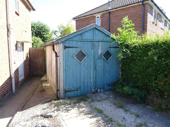 DETACHED GARAGE