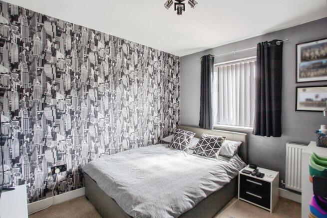 4 bed Town House for sale Image 8