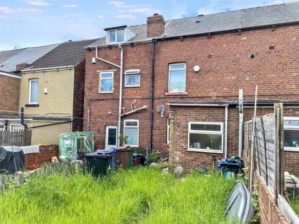 3 bed Terraced for sale Image 9