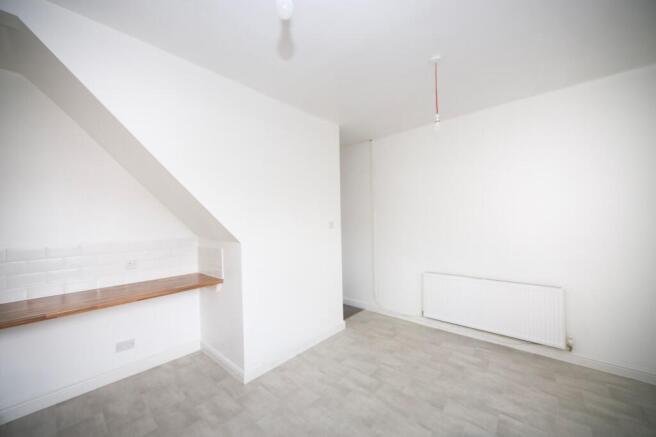 2 bed Terraced for sale Image 8