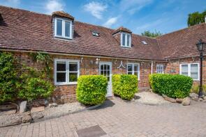 7, Five Alls Court, London Road, Marlborough SN8 1BA