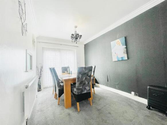 123 Hedgemans road (14).jpeg