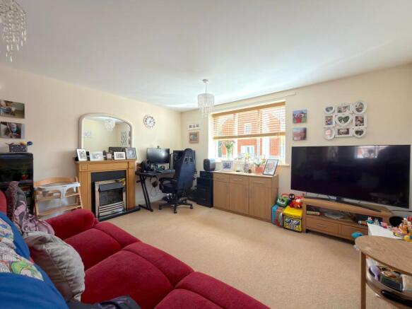 Living Room/Dining Room/Kitchen (1)