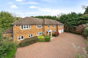 Hollymount, Parsonage Lane, Slough SL2 3PA