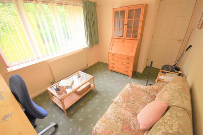 Bedroom/Office