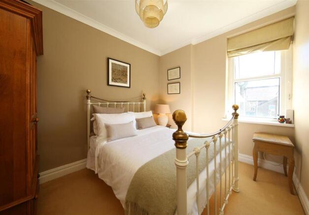 102 Kimberley Rd 1743.JPG